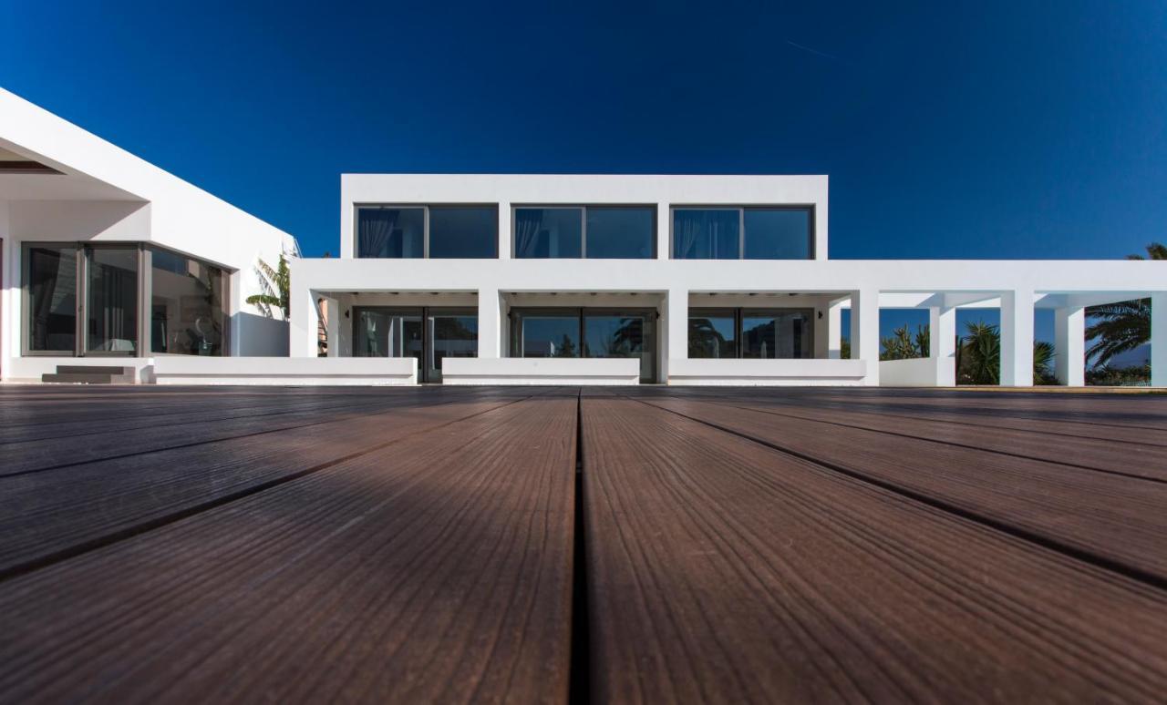 Leblanc Luxurious Beachfront Villa, Gcollectiongr แอร์มิโอนี ภายนอก รูปภาพ