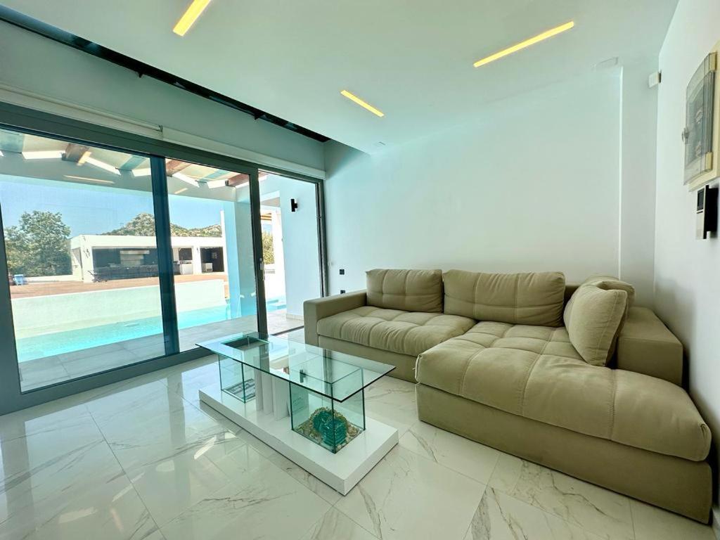 Leblanc Luxurious Beachfront Villa, Gcollectiongr แอร์มิโอนี ภายนอก รูปภาพ